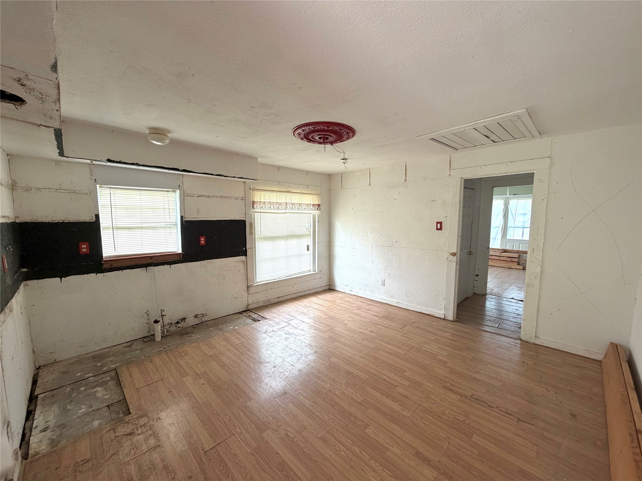 504 Edward Street Quinlan TX 75474