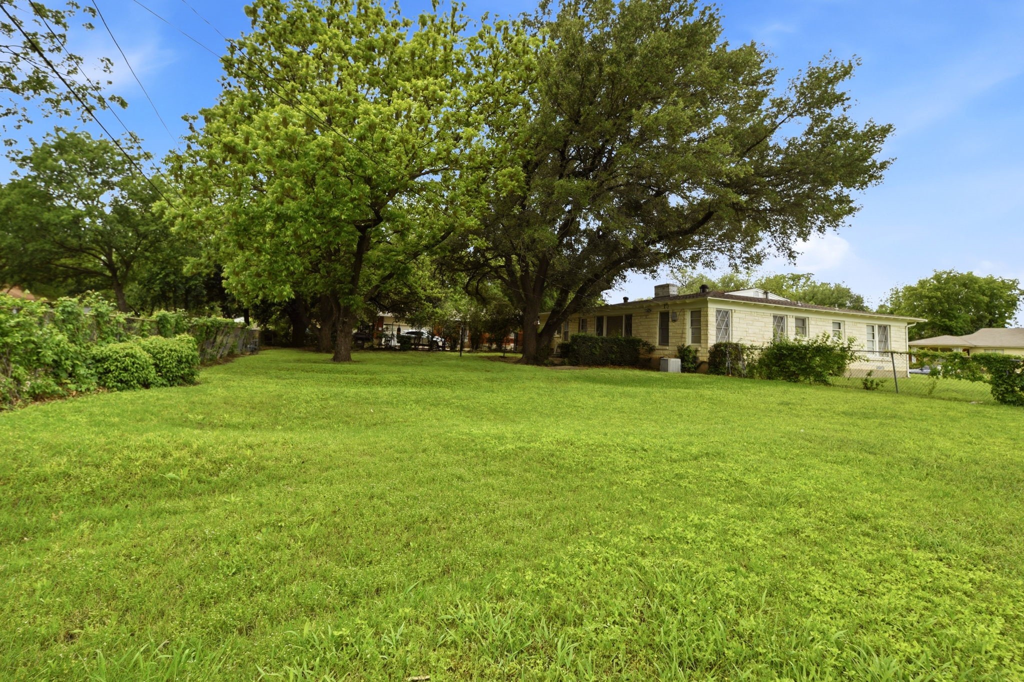 2266 Sutter Street Dallas TX 75216