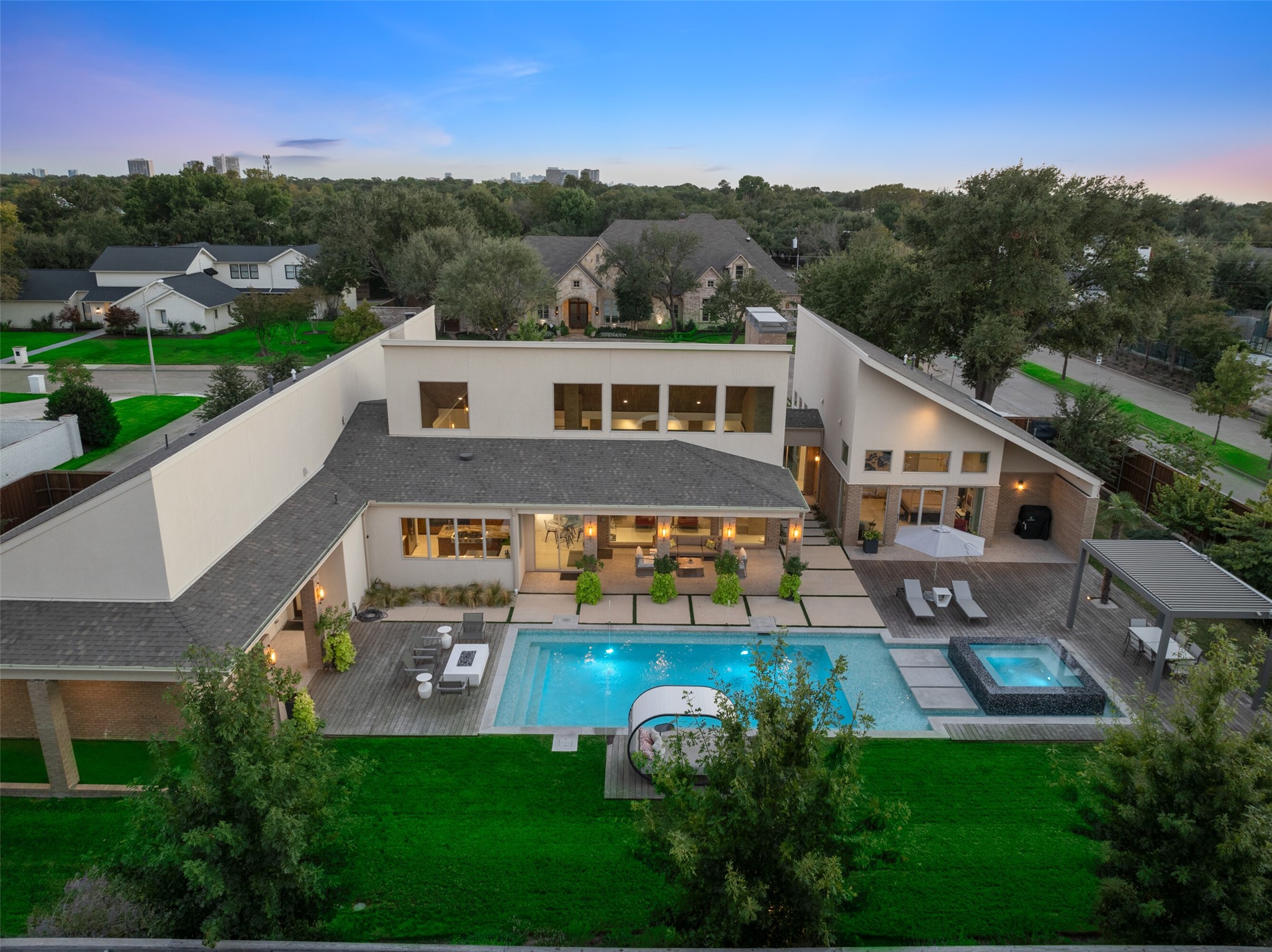5601 Dittmar Place Dallas TX 75229