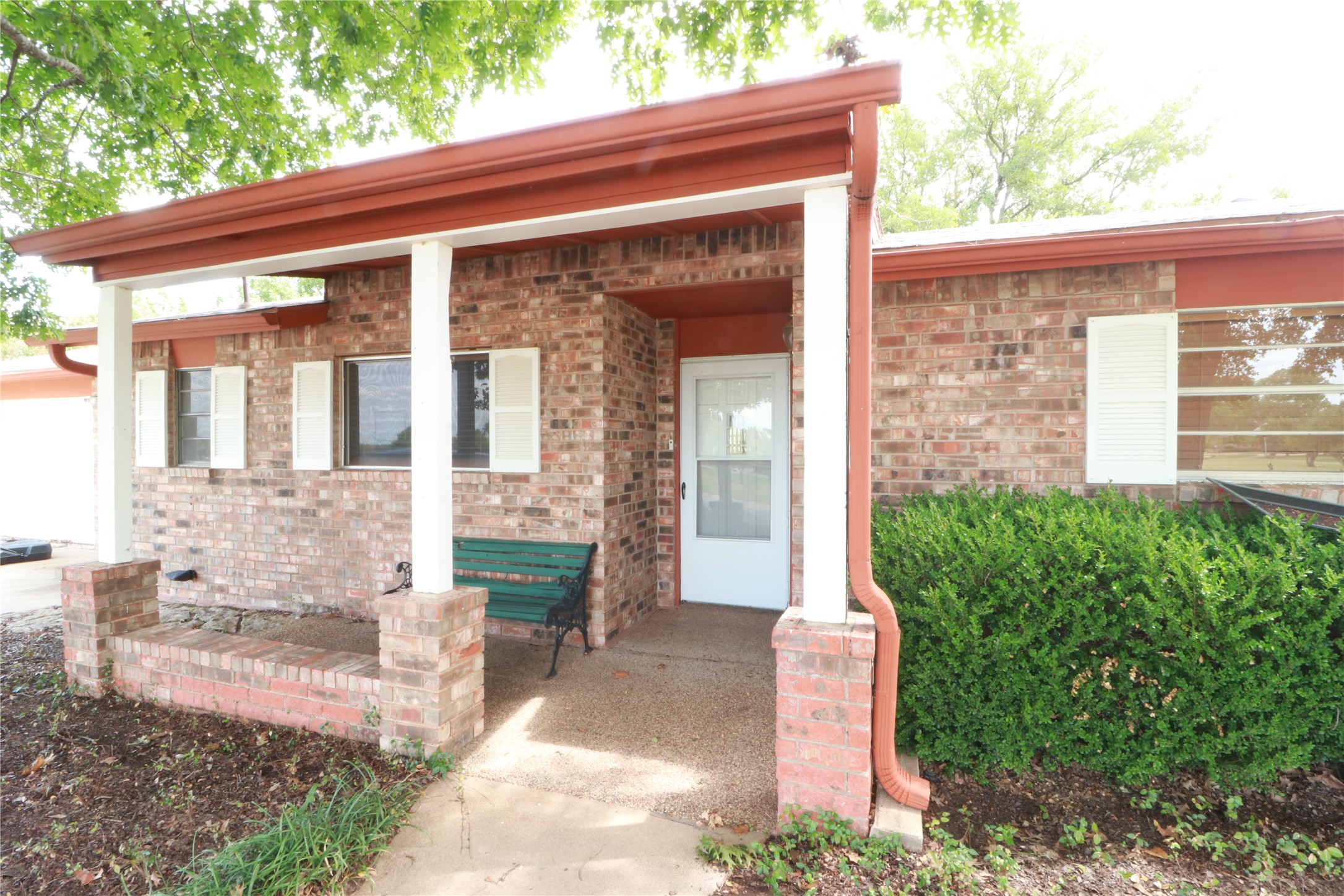 212 Palmer Drive Comanche TX 76442