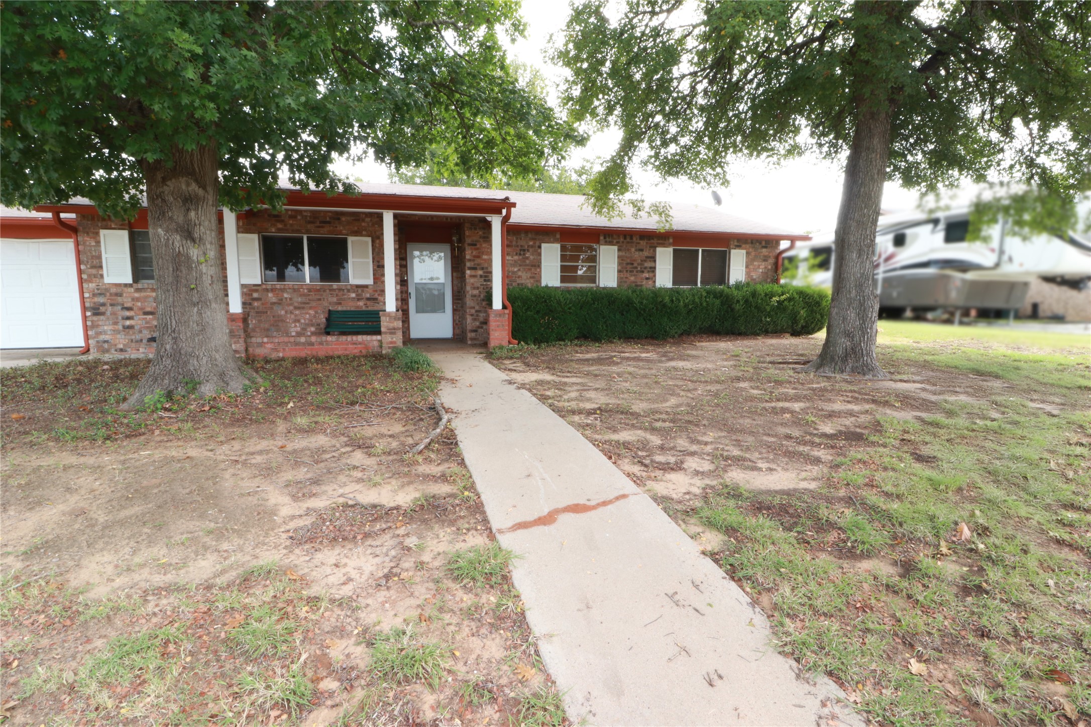 212 Palmer Drive Comanche TX 76442