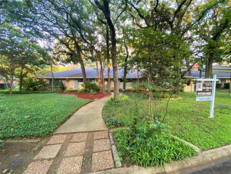2453 Lakeview Circle Arlington TX 76013