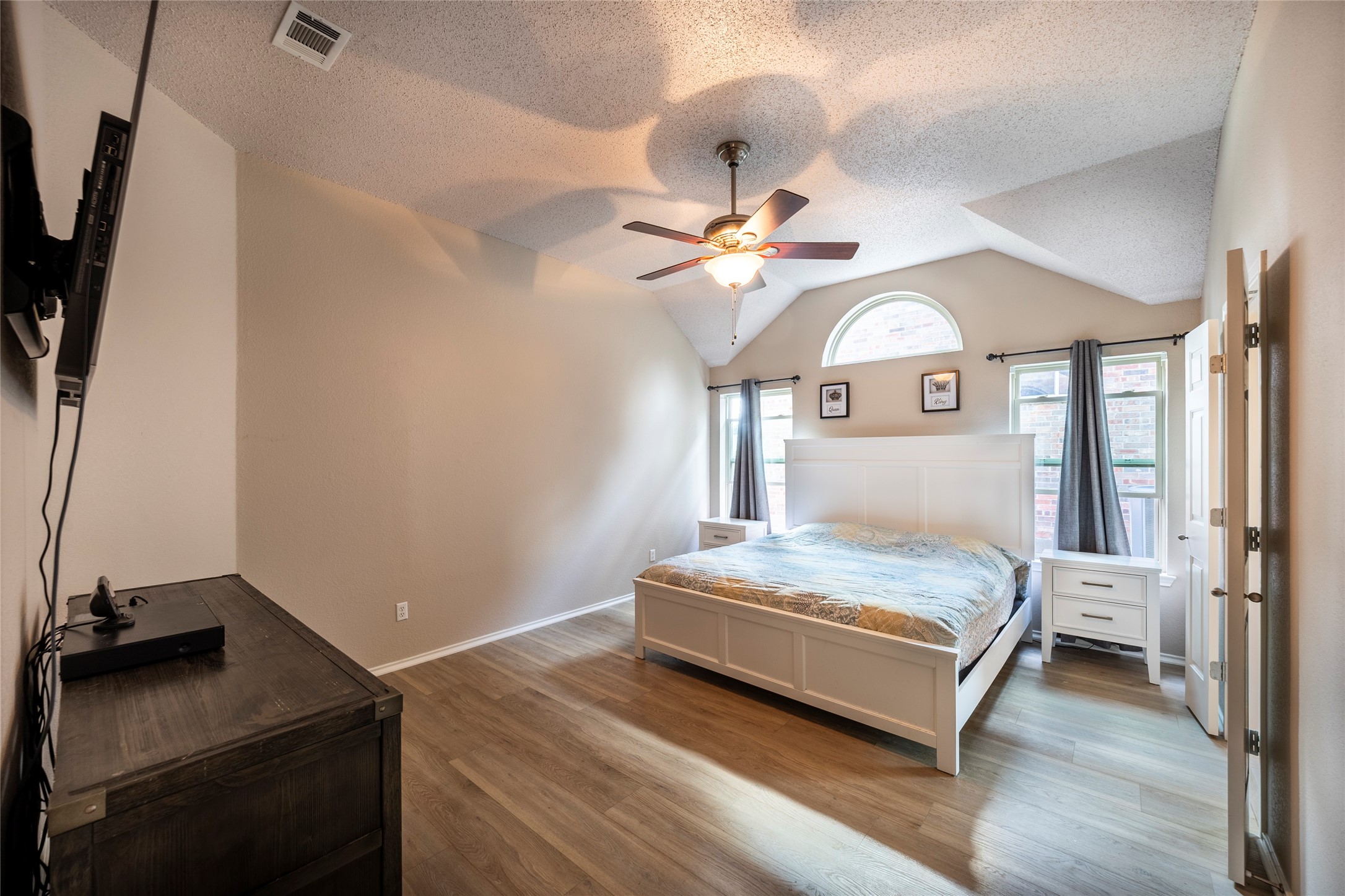 2075 Sunset Lane Lewisville TX 75067