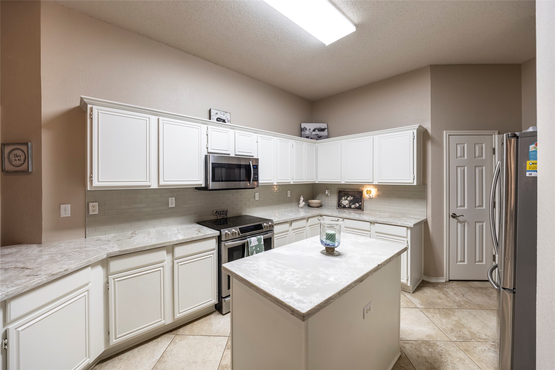2075 Sunset Lane Lewisville TX 75067