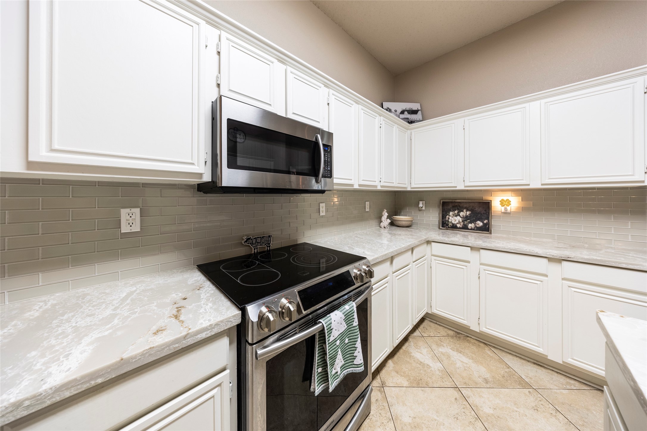 2075 Sunset Lane Lewisville TX 75067