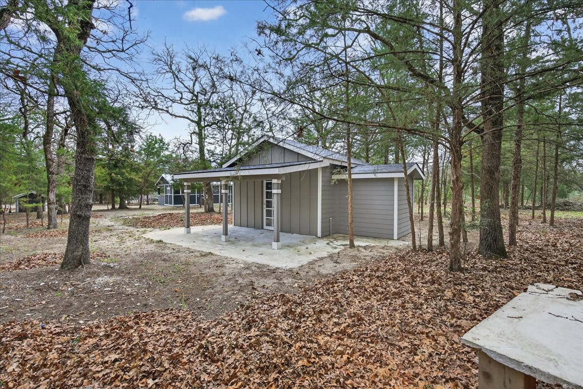 325 County Road 1211 Fairfield TX 75840