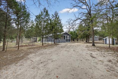 325 County Road 1211 Fairfield TX 75840