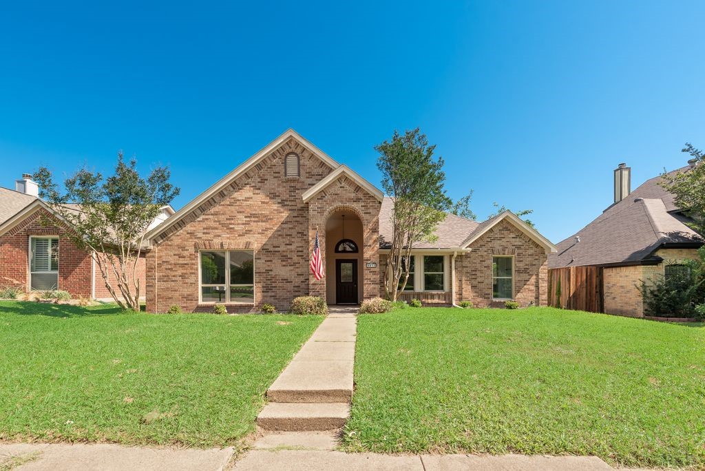 4913 Meadow Vista Place Garland TX 75043