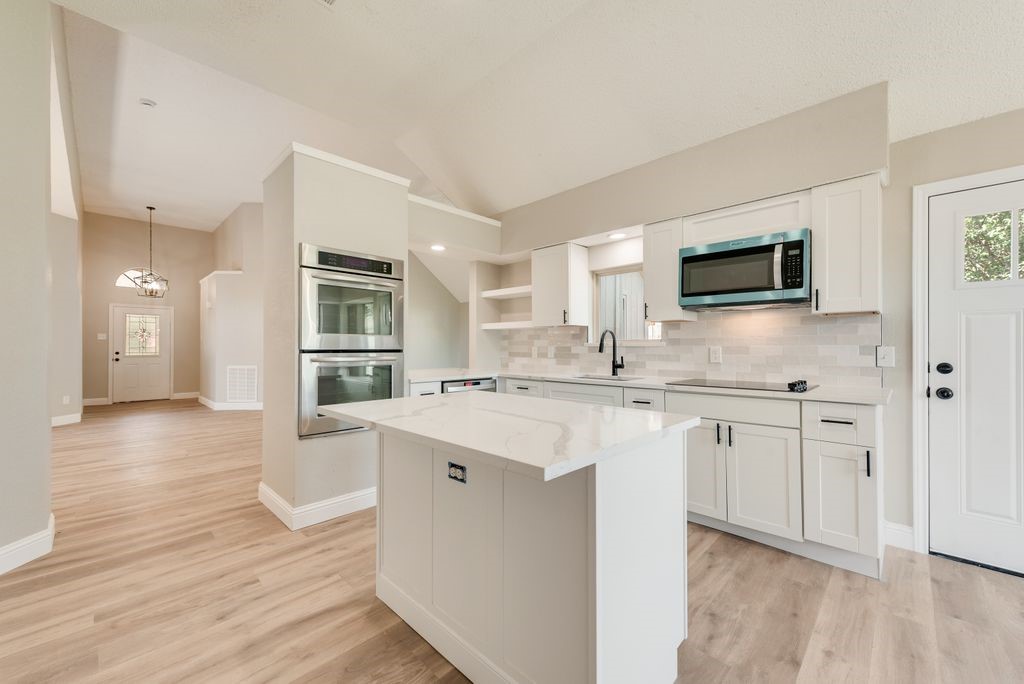 4913 Meadow Vista Place Garland TX 75043
