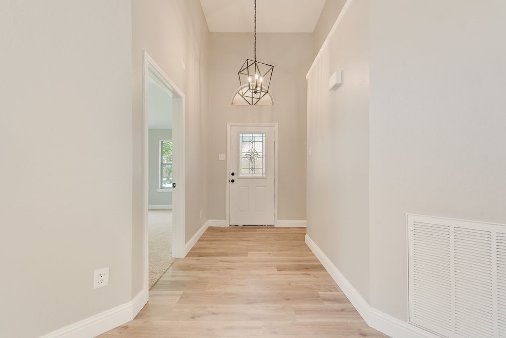 4913 Meadow Vista Place Garland TX 75043