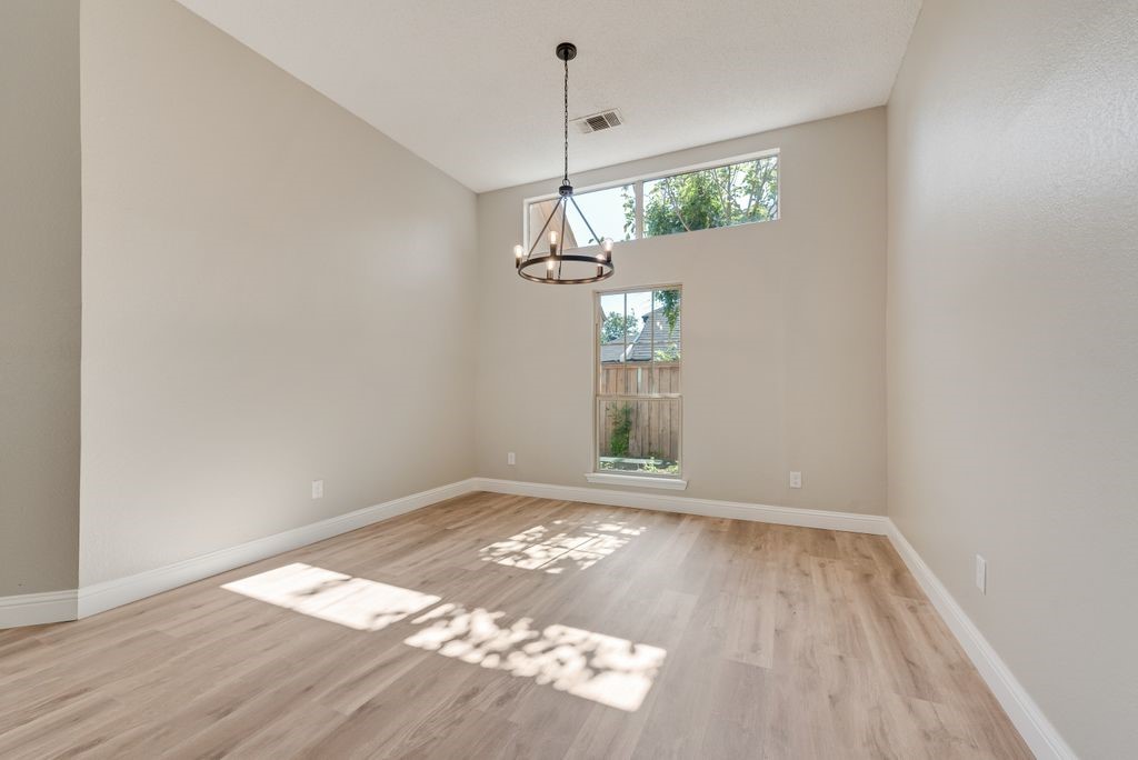 4913 Meadow Vista Place Garland TX 75043