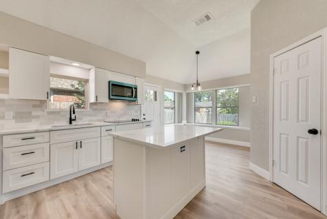 4913 Meadow Vista Place Garland TX 75043