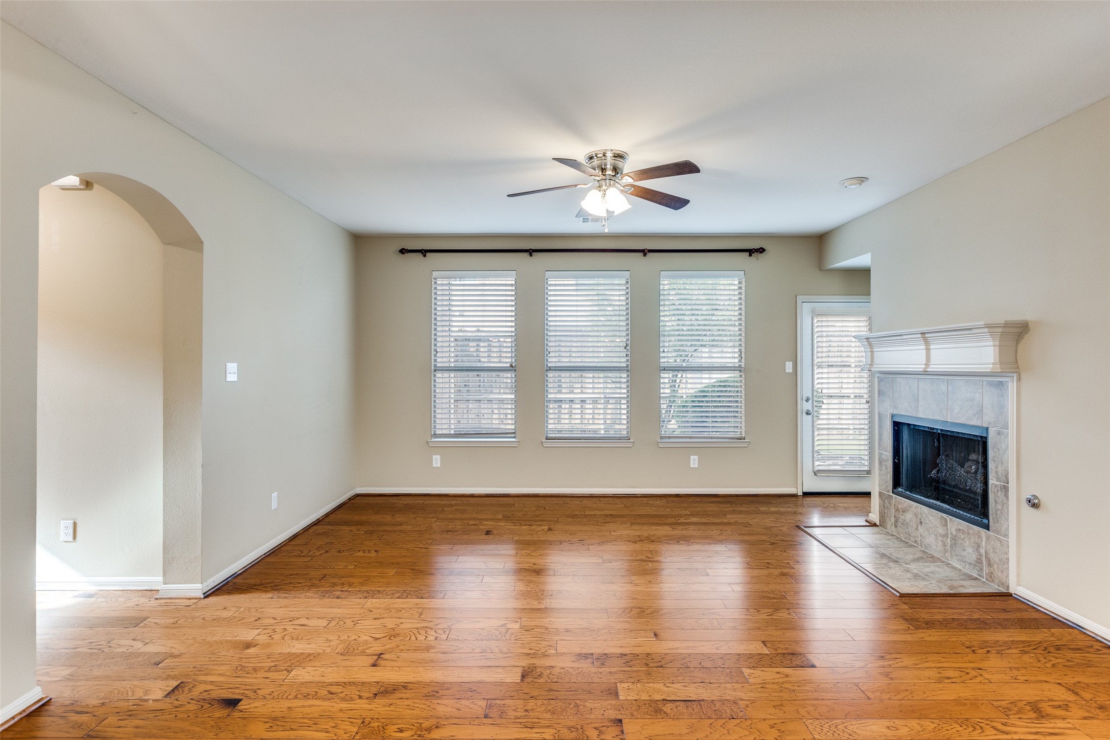 413 Royal Oak Drive Murphy TX 75094