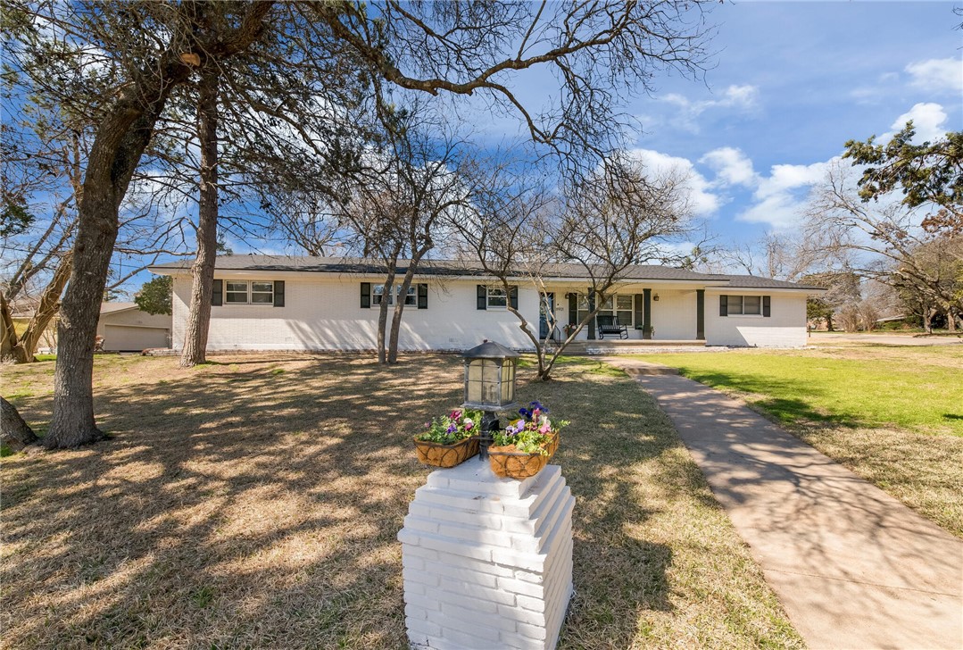8901 Whippoorwill Drive Woodway TX 76712