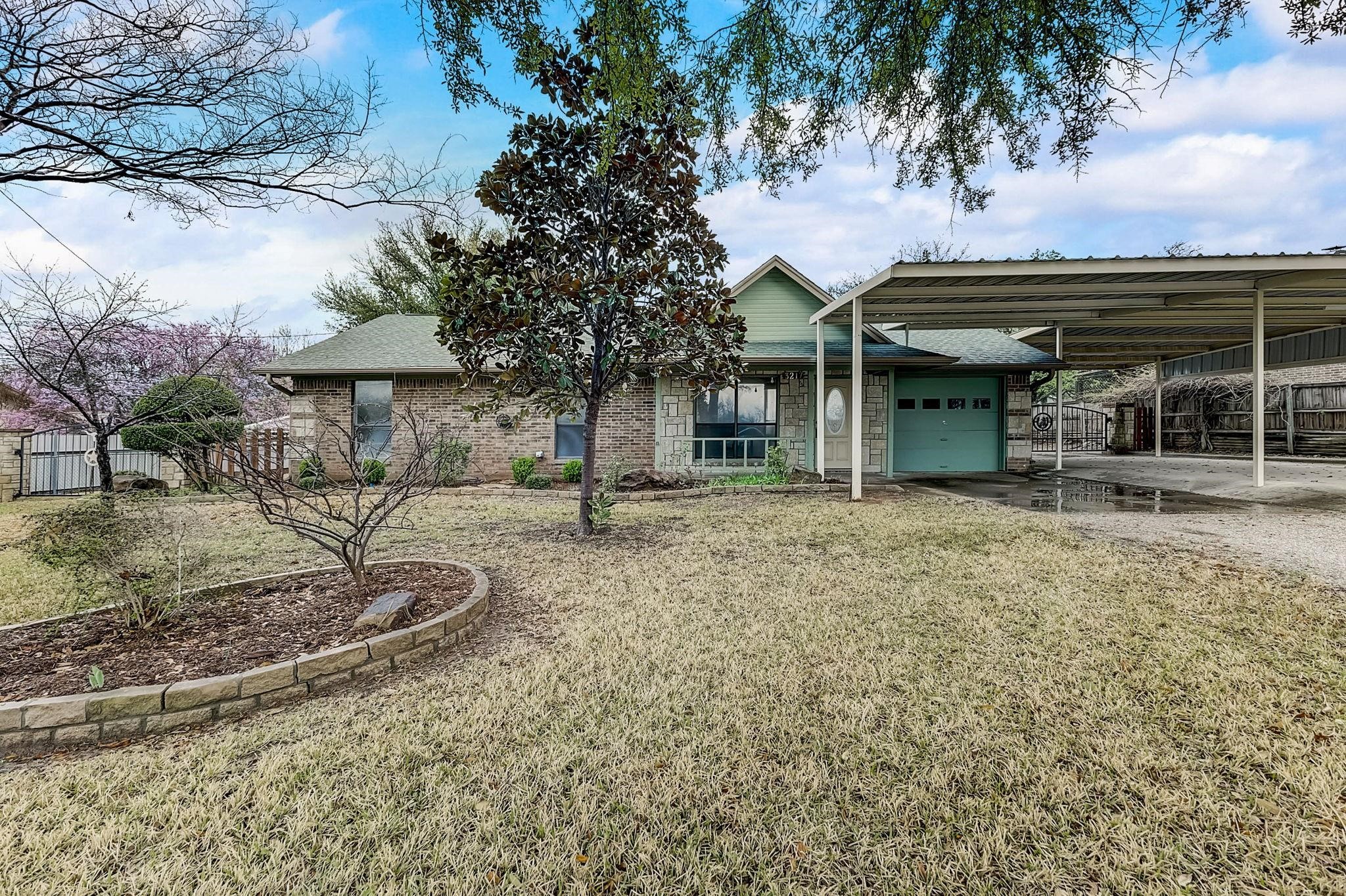 3217 Oak Lane Weatherford TX 76088