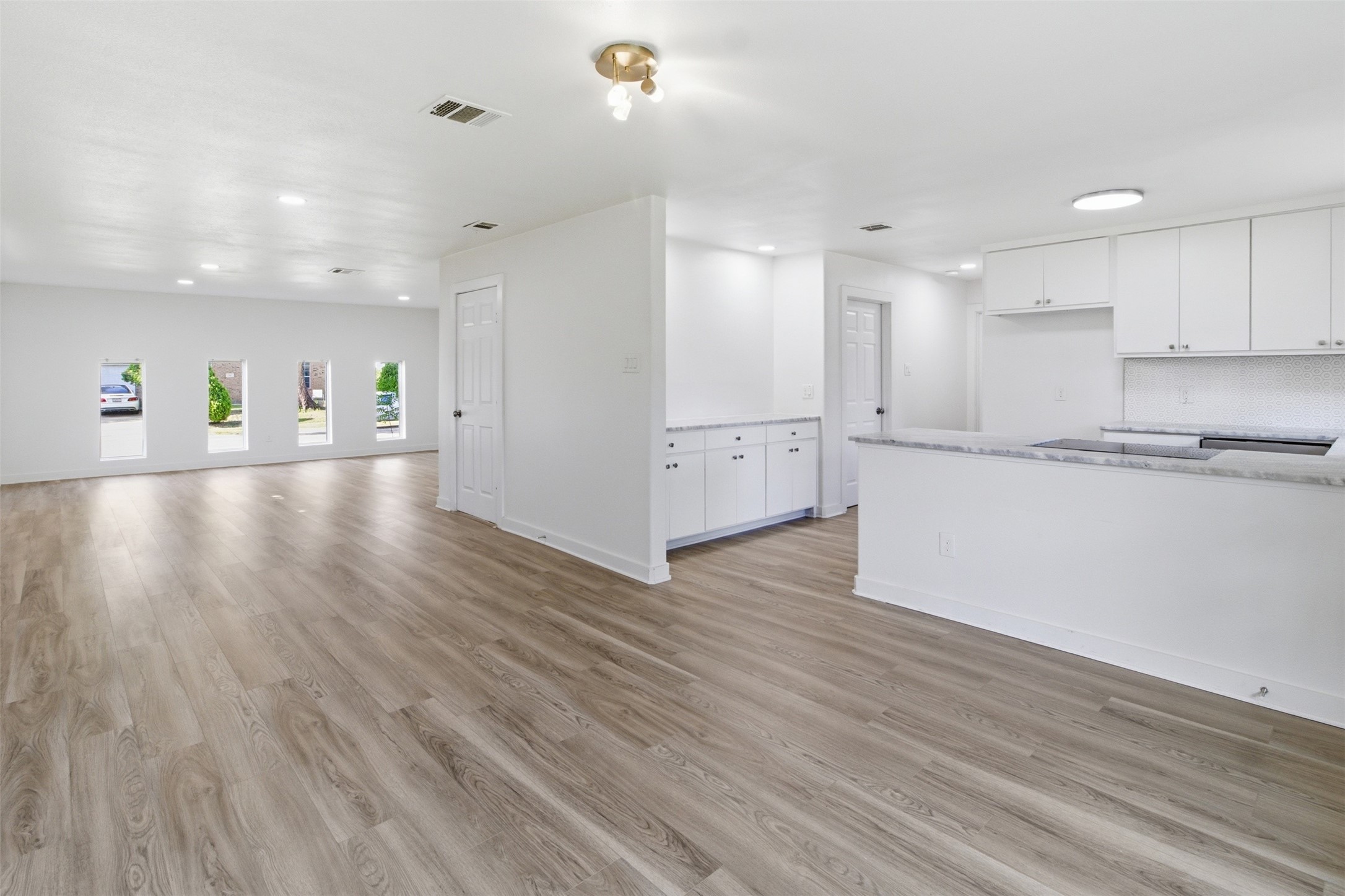2942 Townsend Drive Dallas TX 75229