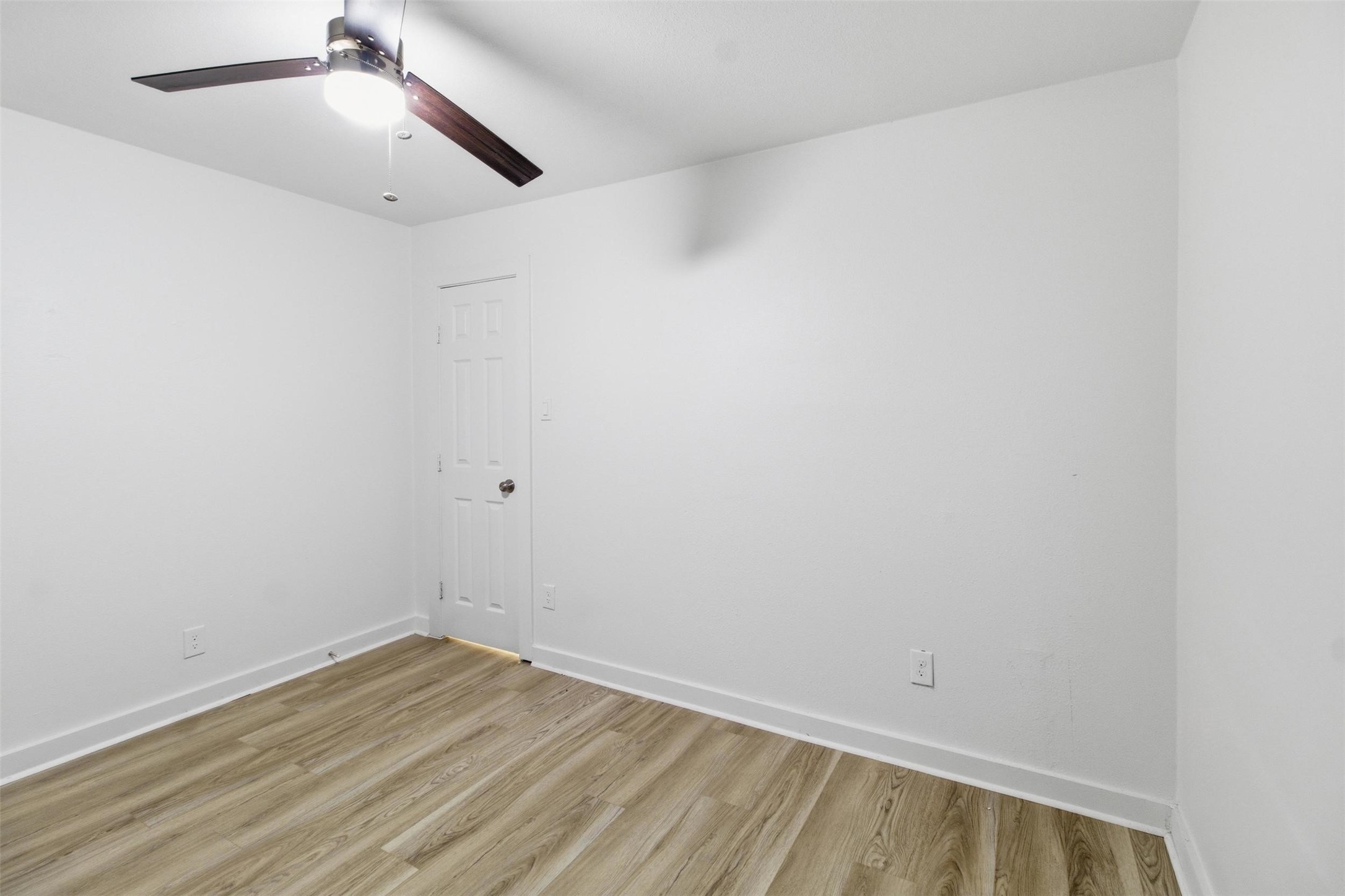 2942 Townsend Drive Dallas TX 75229