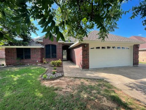 1506 Berry Patch Lane Granbury TX 76048