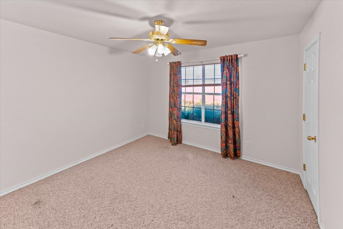 9964 State Highway 171 Covington TX 76636