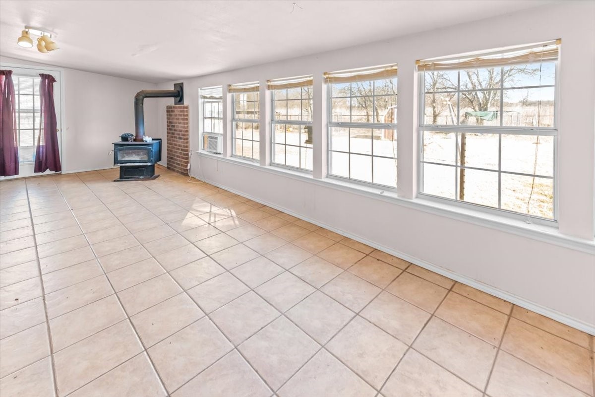 9964 State Highway 171 Covington TX 76636