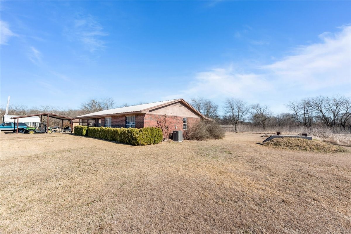 9964 State Highway 171 Covington TX 76636