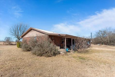 9964 State Highway 171 Covington TX 76636