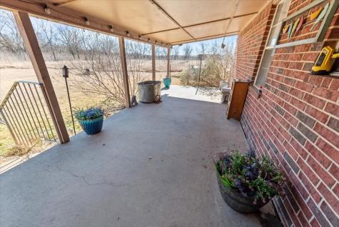 9964 State Highway 171 Covington TX 76636