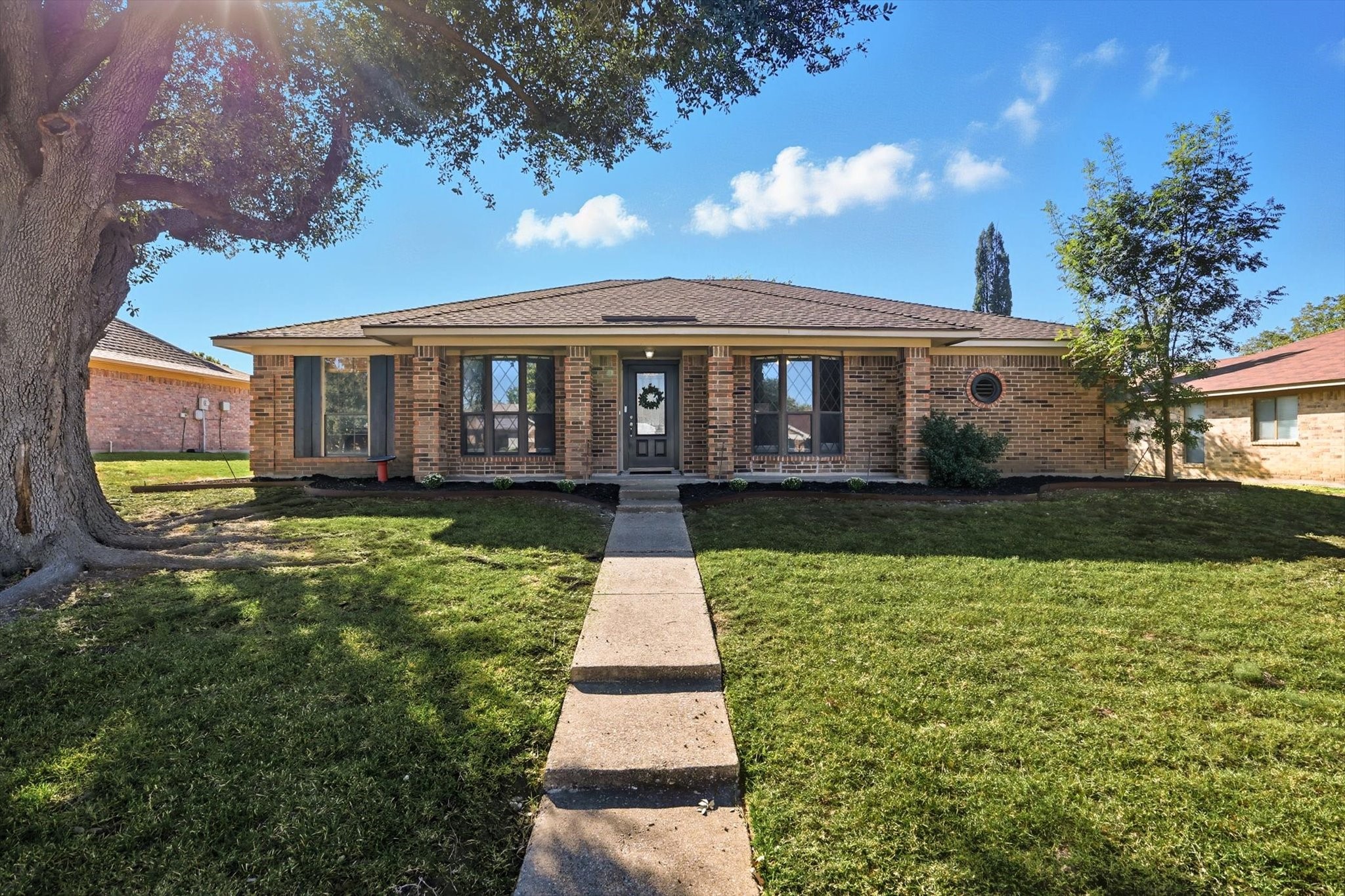 1012 Summertree Circle Plano TX 75025