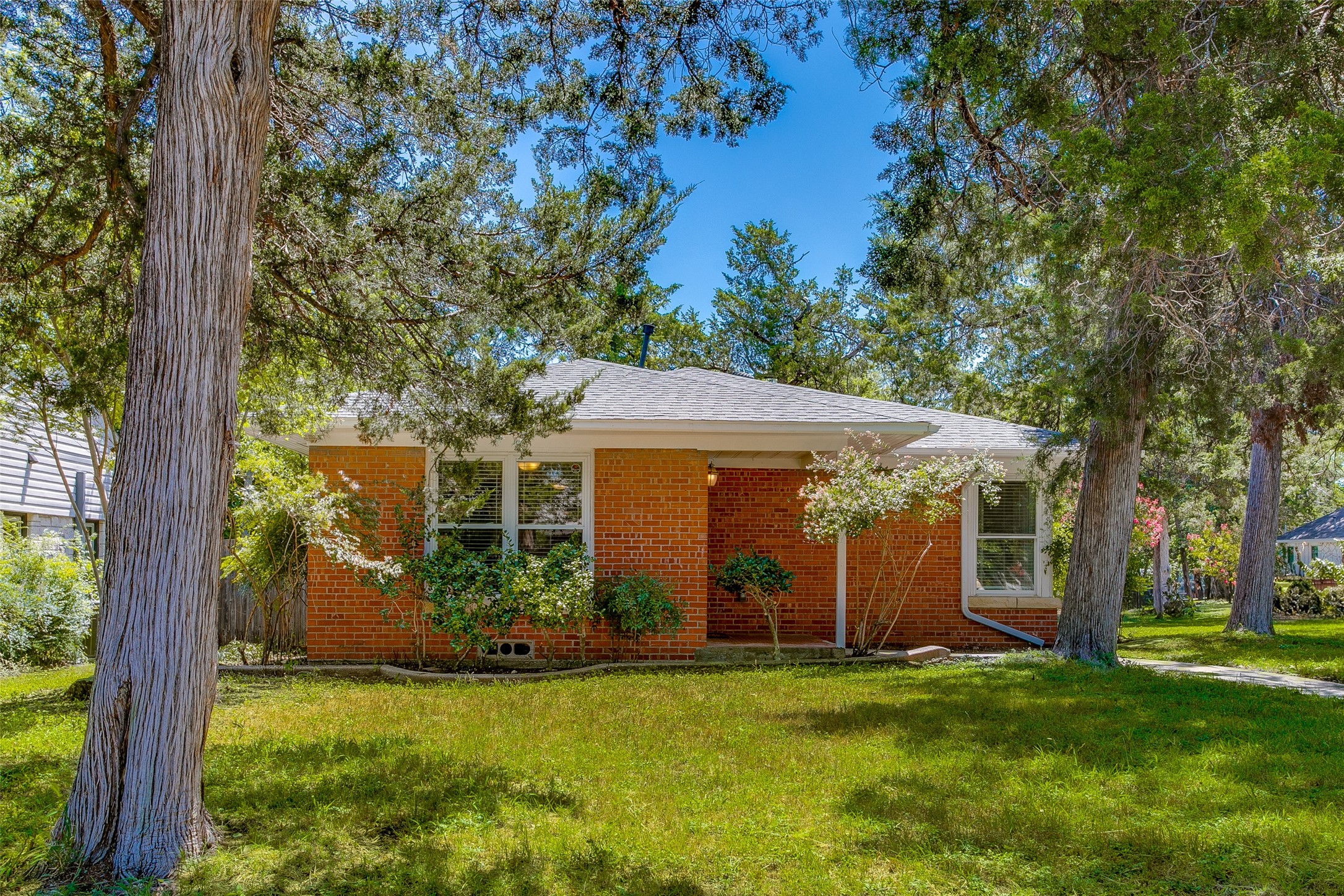 1346 Michigan Avenue Dallas TX 75216
