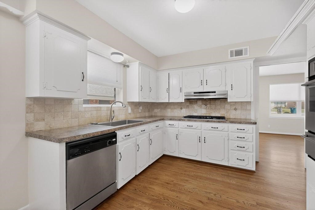 2120 Healey Drive Dallas TX 75228