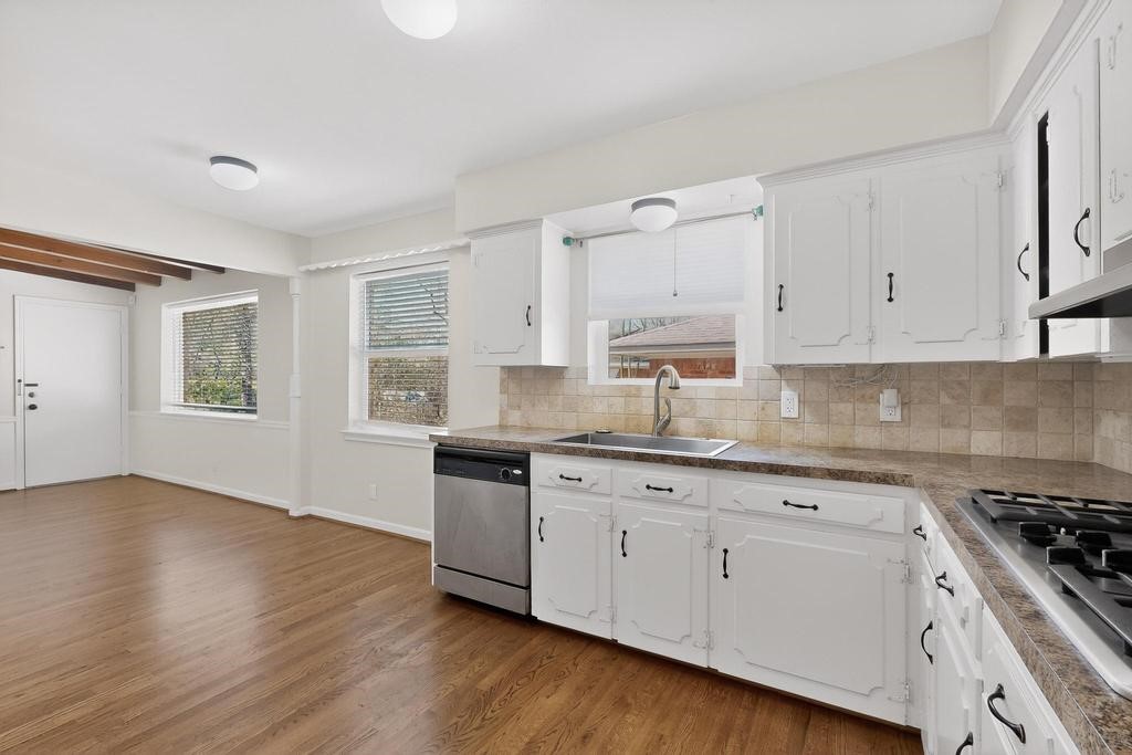 2120 Healey Drive Dallas TX 75228