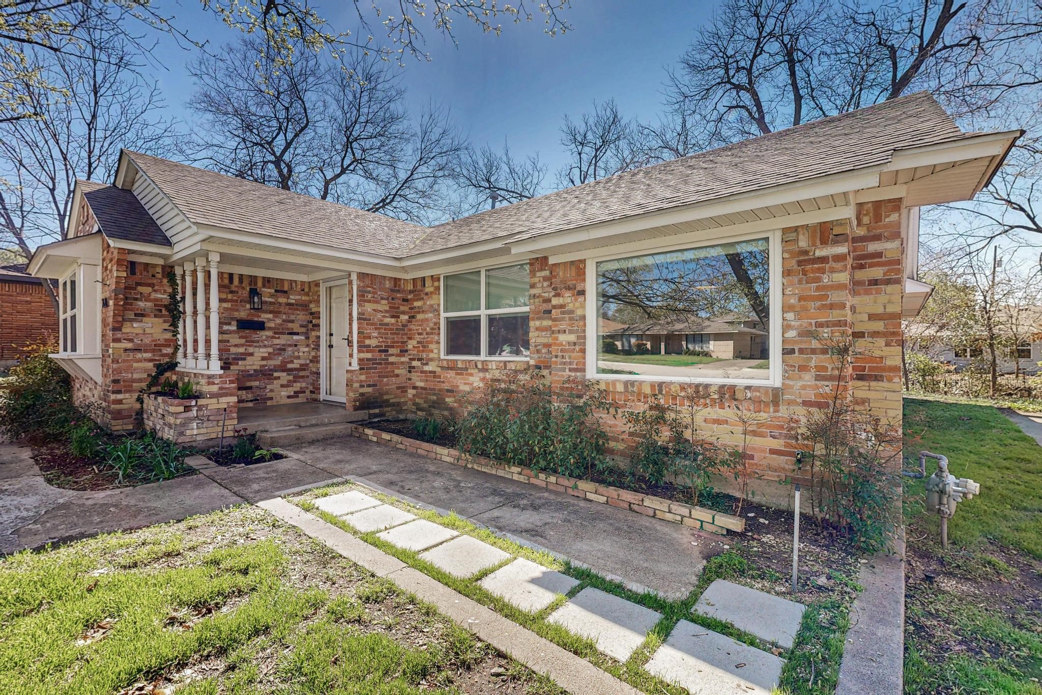 2120 Healey Drive Dallas TX 75228