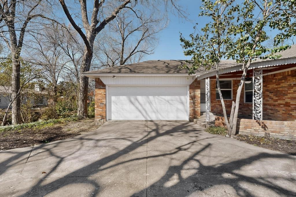 2120 Healey Drive Dallas TX 75228