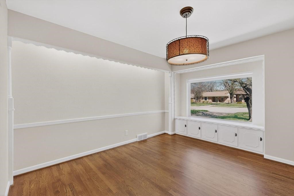 2120 Healey Drive Dallas TX 75228