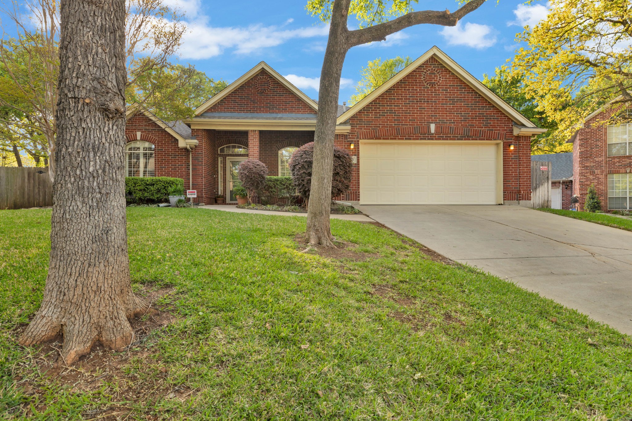 6705 Marie Weldon Court Arlington TX 76001
