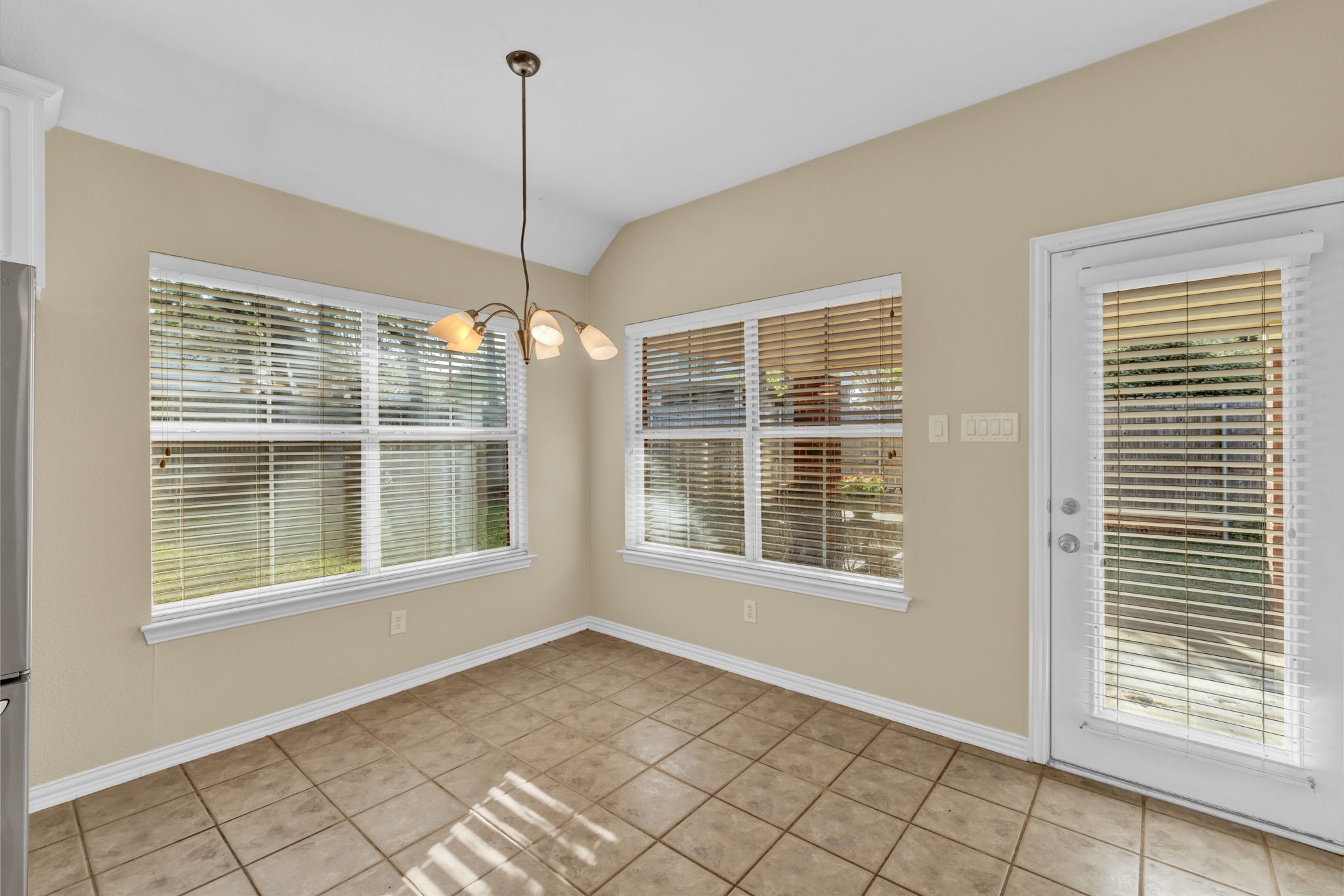 6705 Marie Weldon Court Arlington TX 76001