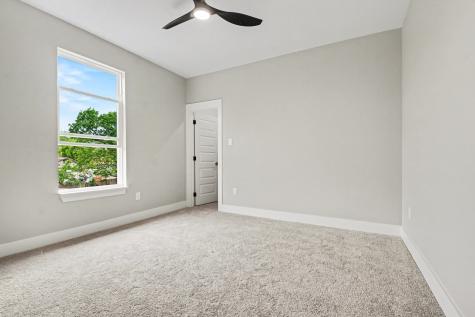1442 Stella Avenue Dallas TX 75216