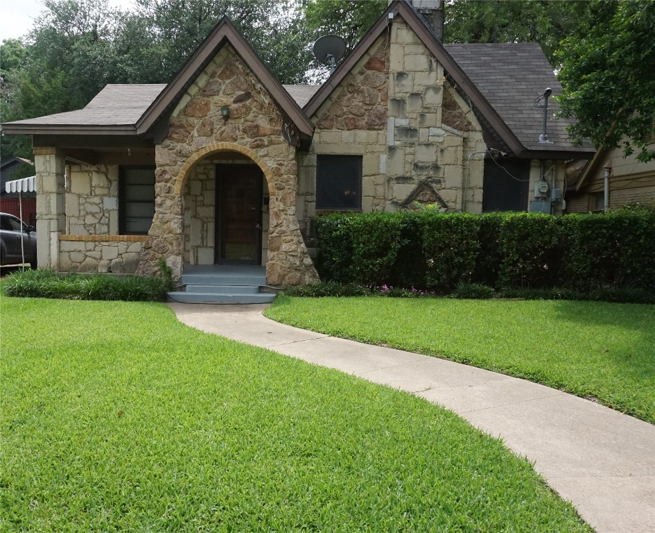 5311 Stoneleigh Avenue Dallas TX 75235
