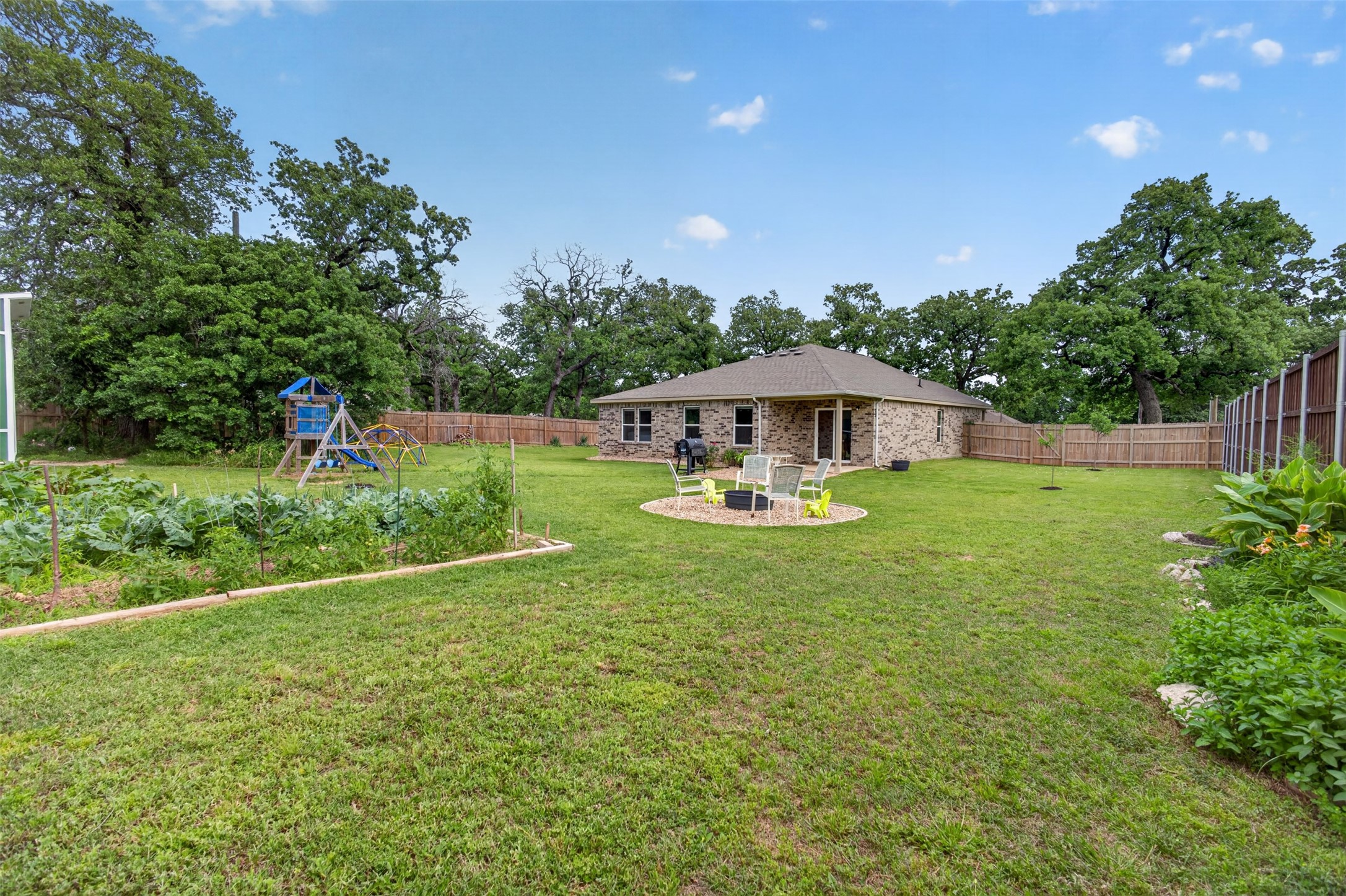 901 E 3rd Street Springtown TX 76082