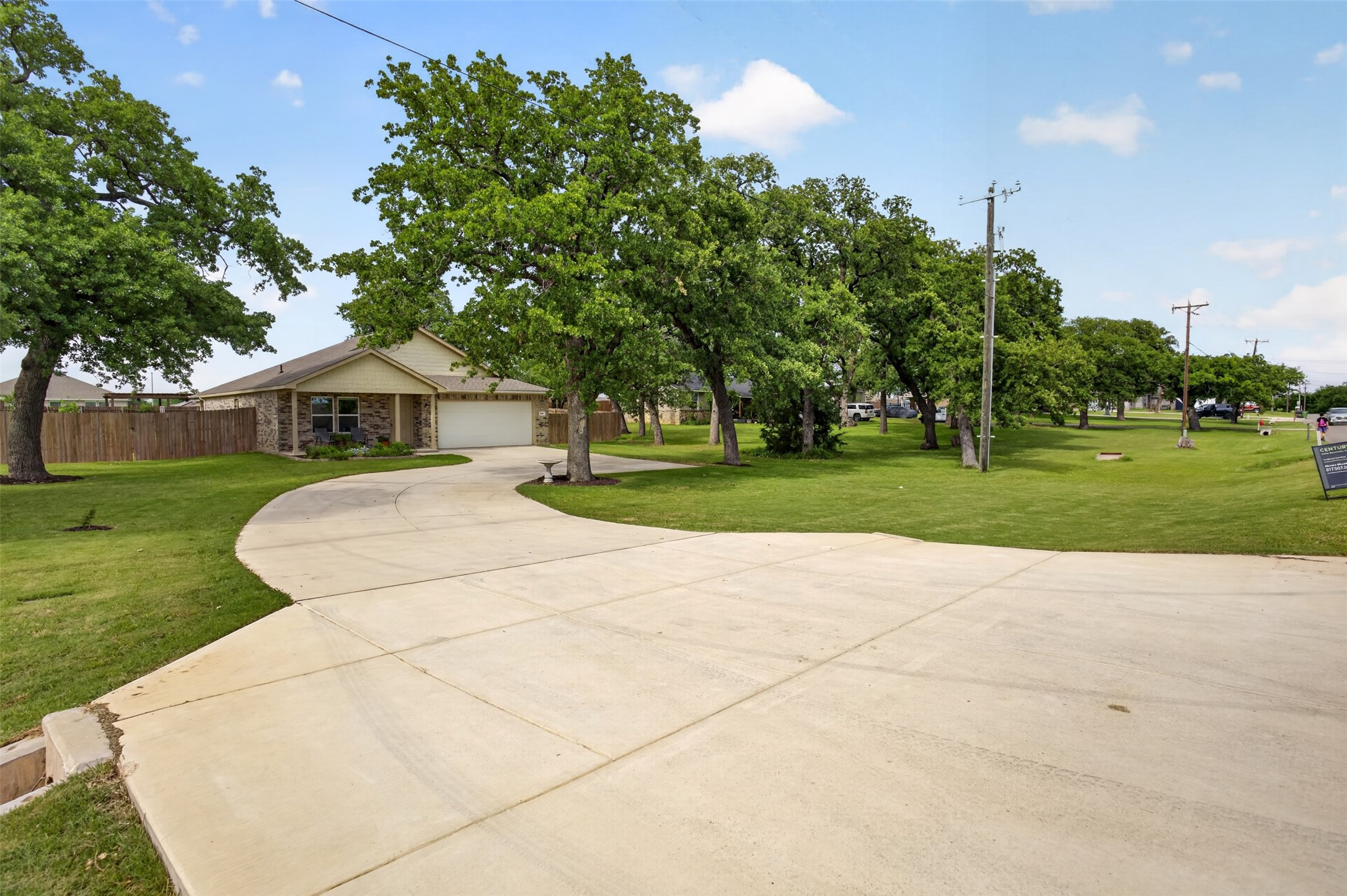 901 E 3rd Street Springtown TX 76082