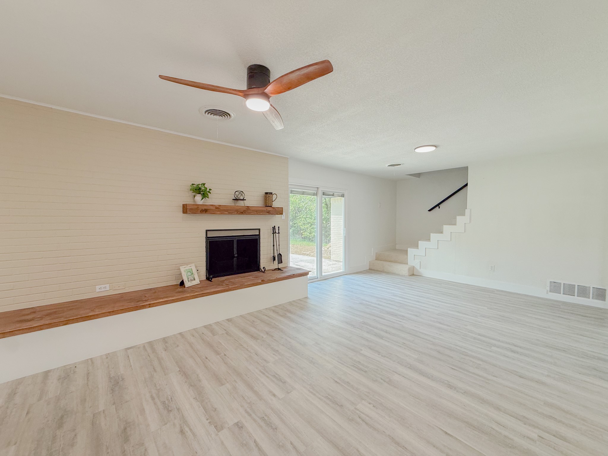 5520 Woodway Drive Fort Worth TX 76133