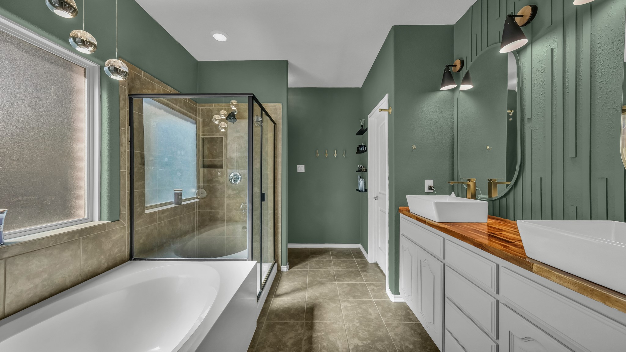 1100 New Meadow Drive Azle TX 76020