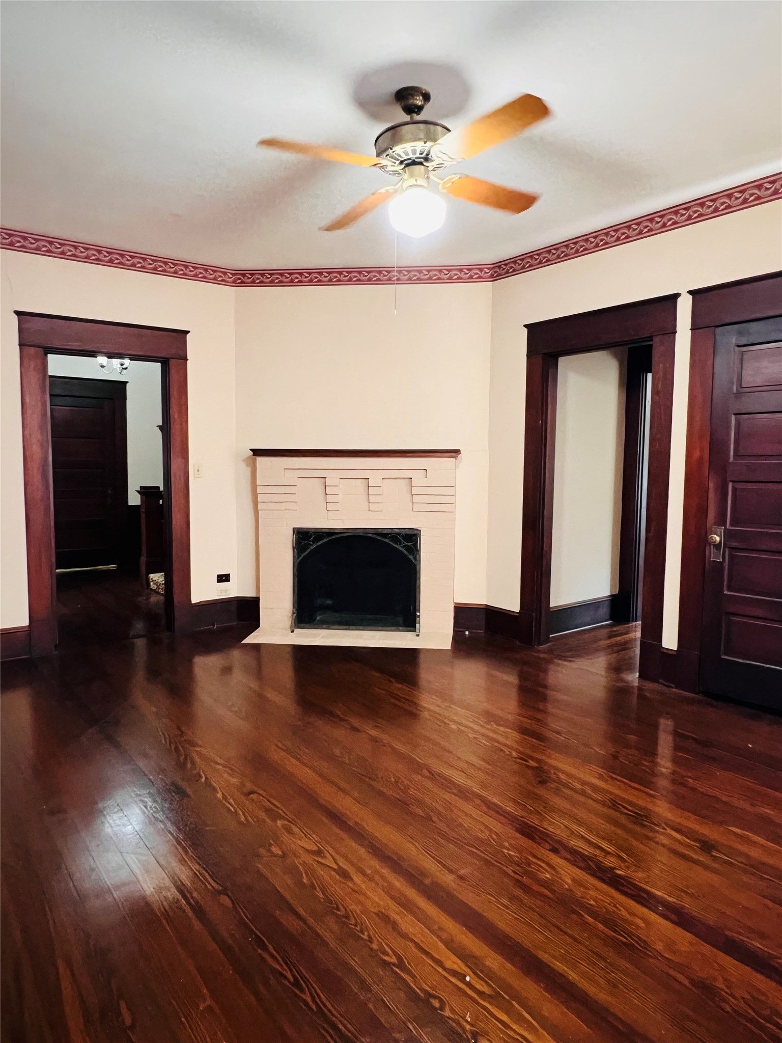 505 N Elm Street Comanche TX 76442