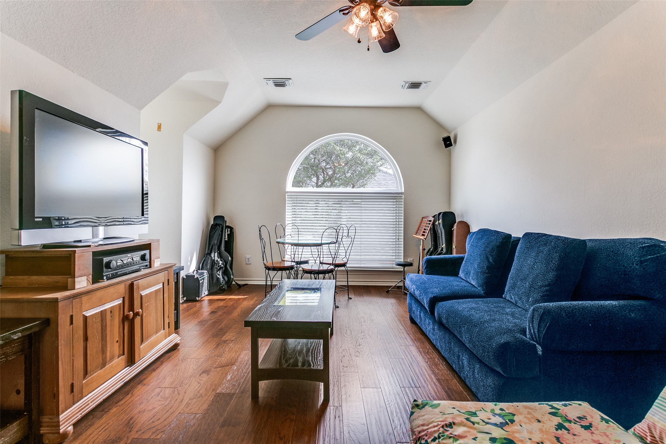 3229 Birch Avenue Grapevine TX 76051