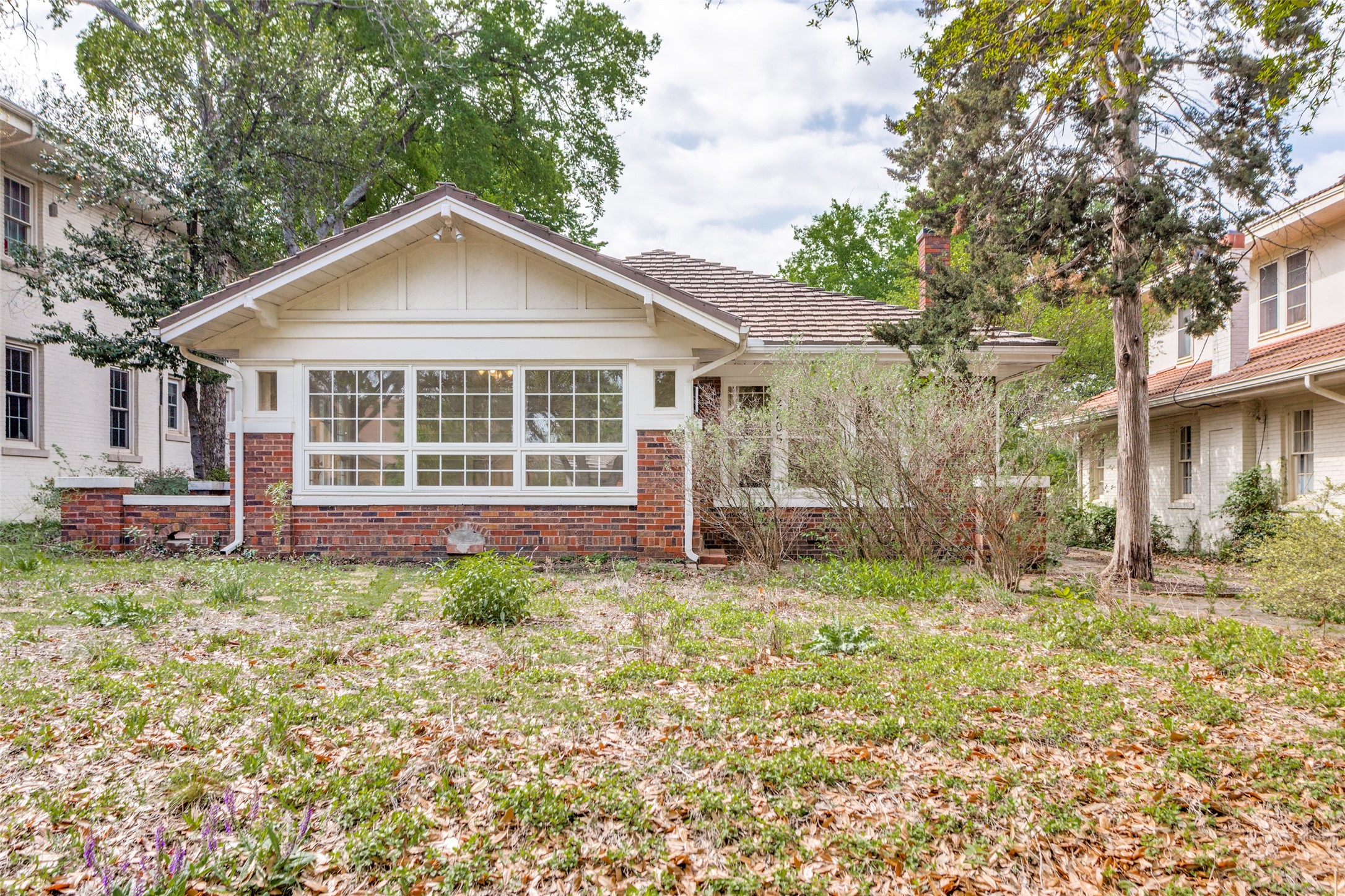 2205 Park Place Avenue Fort Worth TX 76110