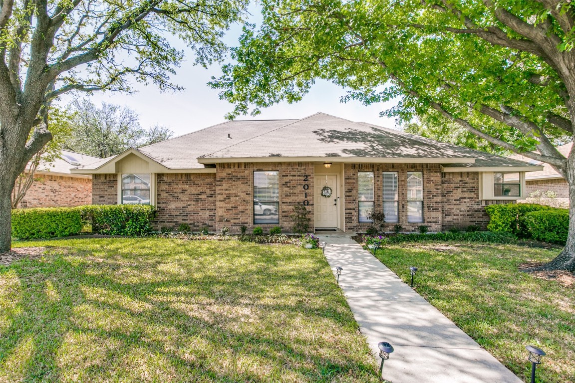 2010 Espinosa Drive Carrollton TX 75010