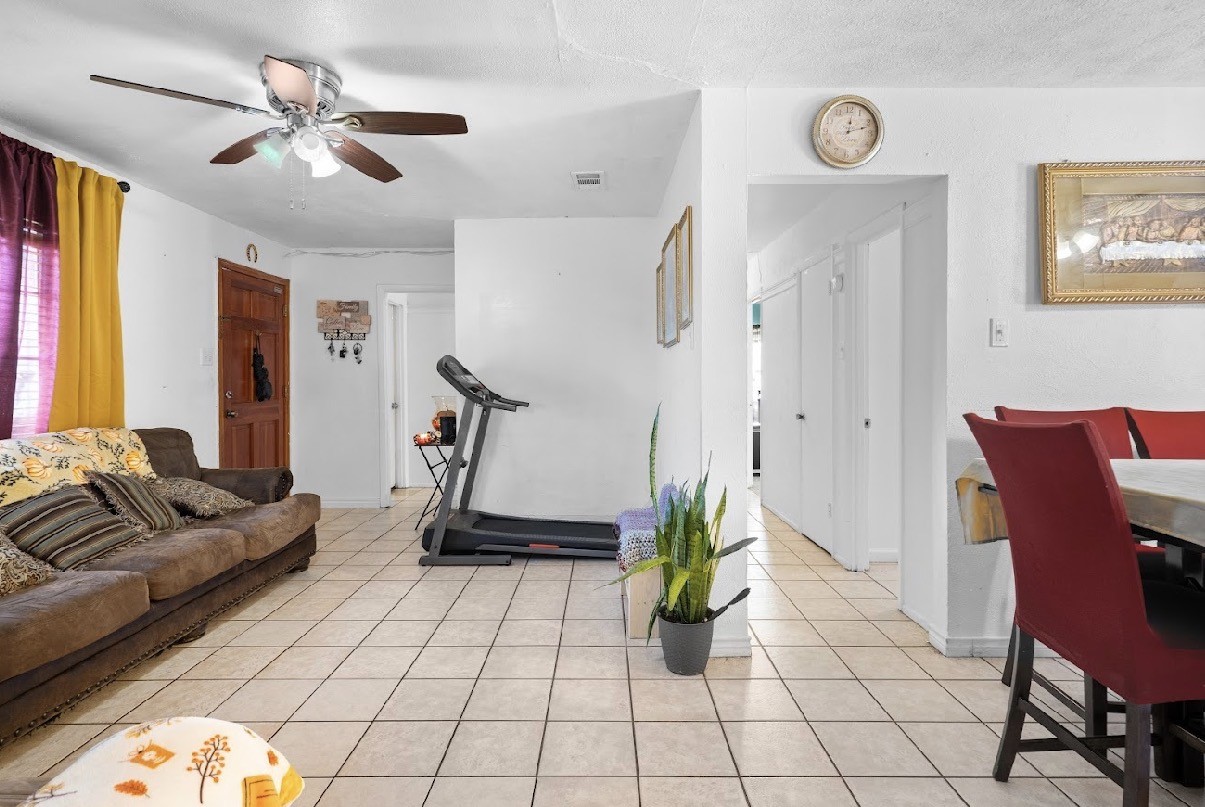 1255 Olden Street Dallas TX 75211
