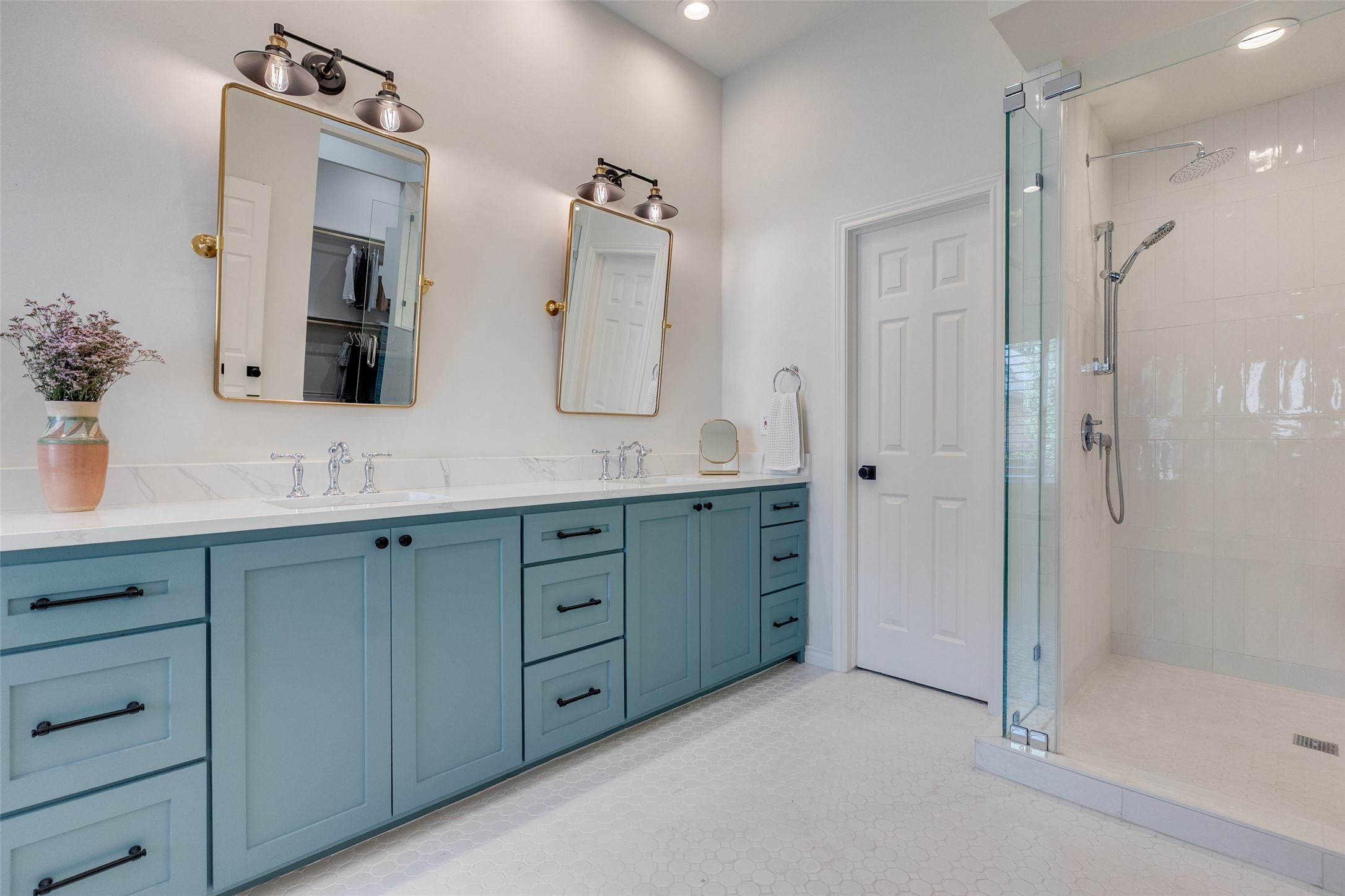 5912 Encore Drive Dallas TX 75240
