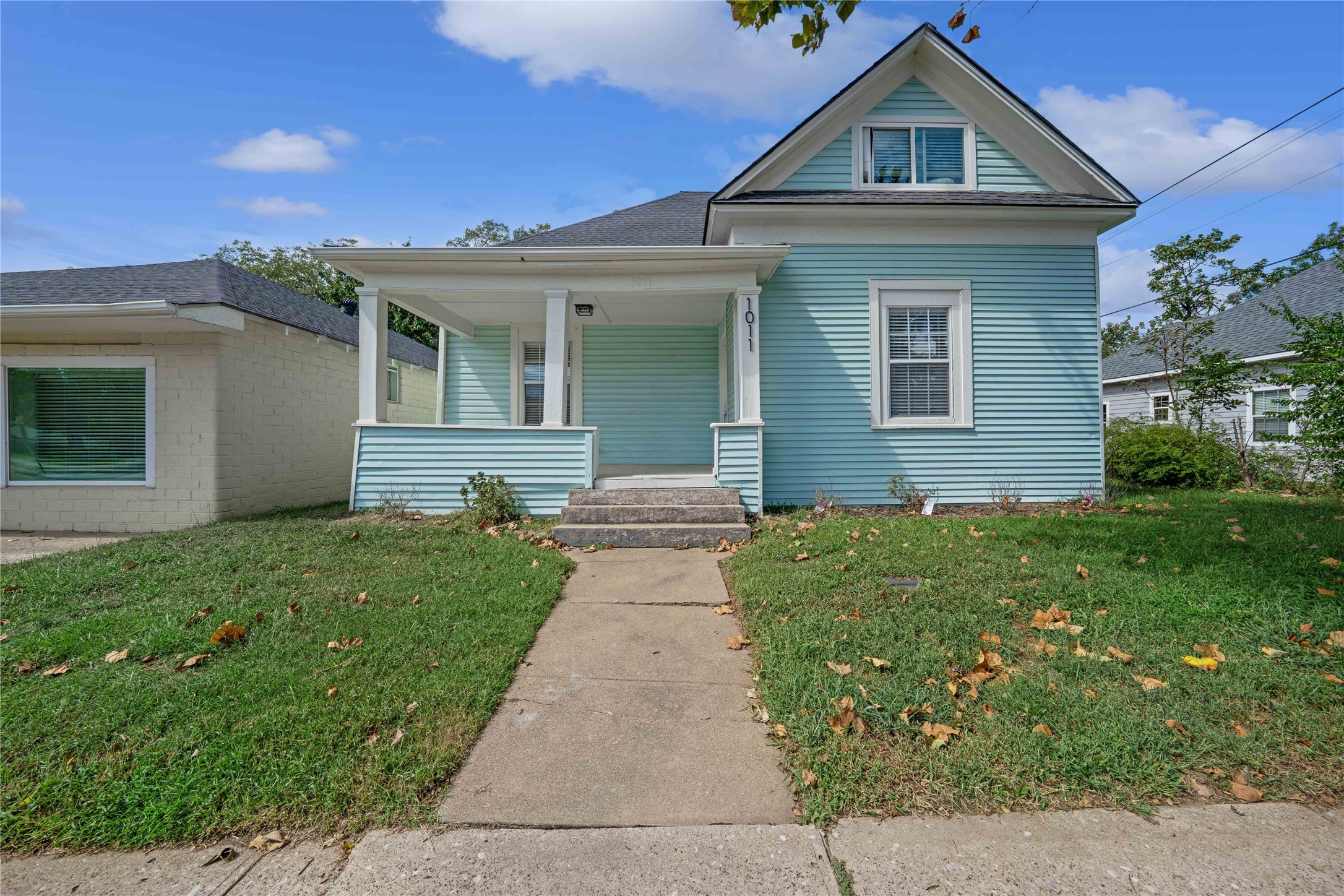 1011 S Armstrong Avenue Denison TX 75020