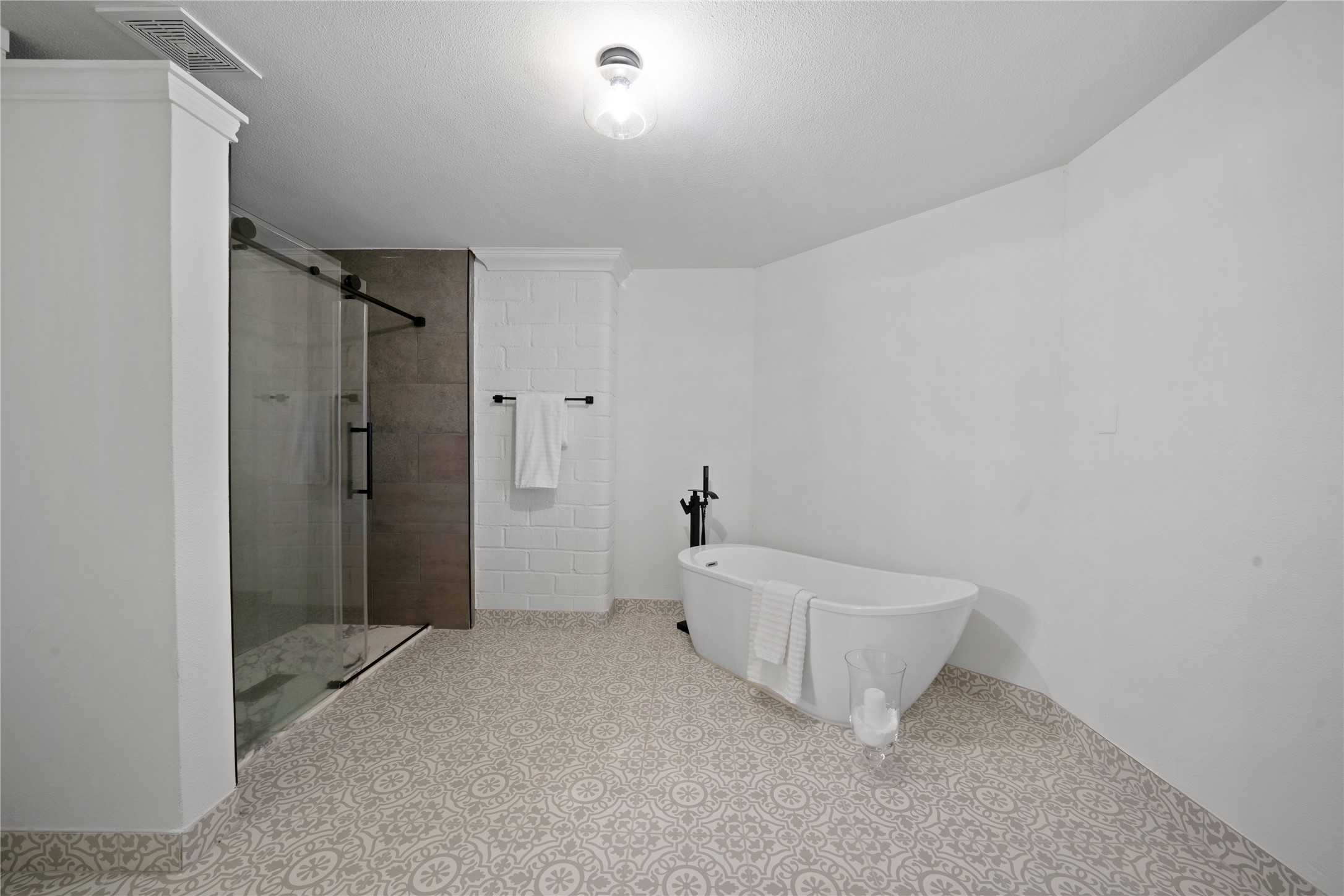 1011 S Armstrong Avenue Denison TX 75020